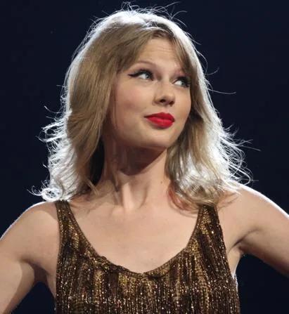 The Madness of Waging “Holy War” on Taylor Swift